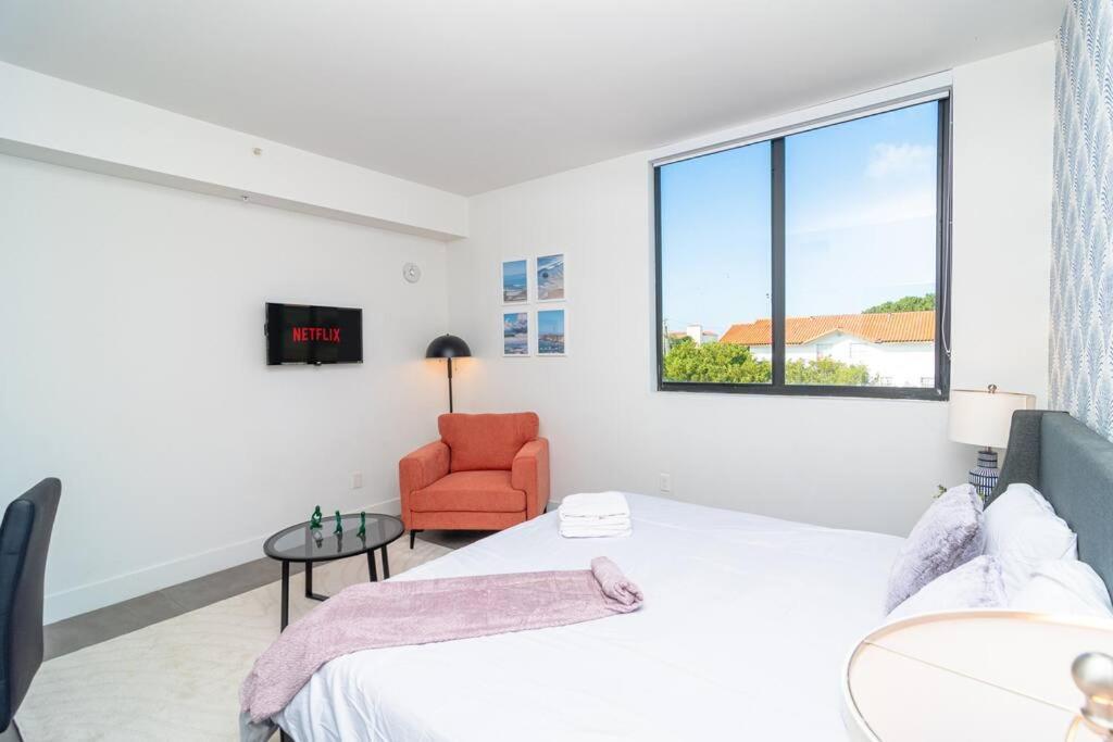 Apartment King Bed Brand New Oasis Minutes To Brickell