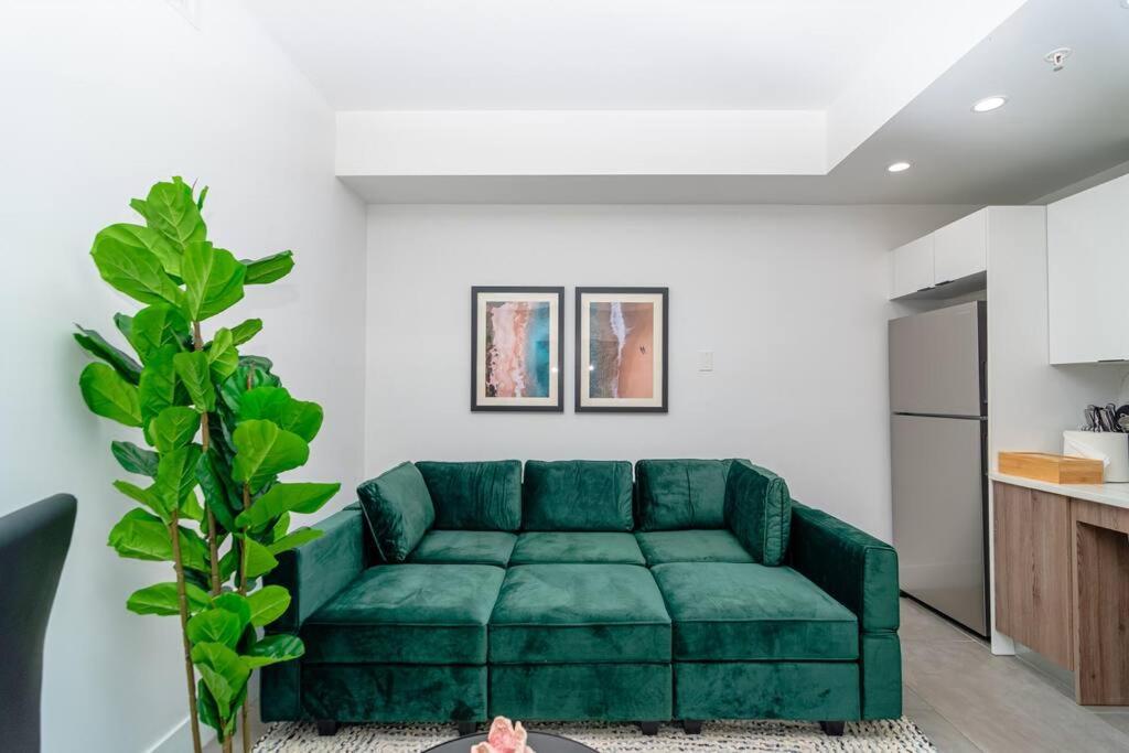 King Bed Brand New Oasis Minutes To Brickell Apartment *